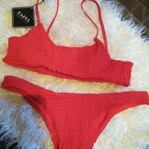 Little red bikini, Size 6